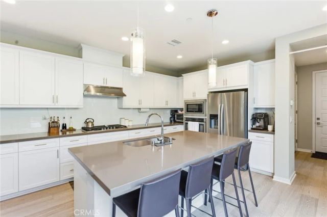 330 Magnet, Irvine, CA 92618