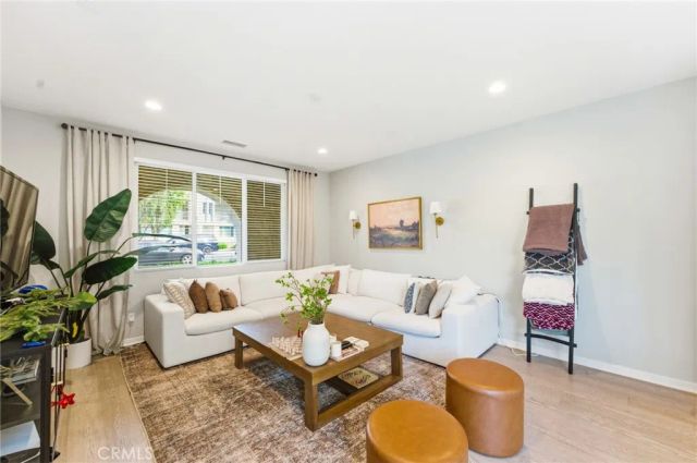 330 Magnet, Irvine, CA 92618