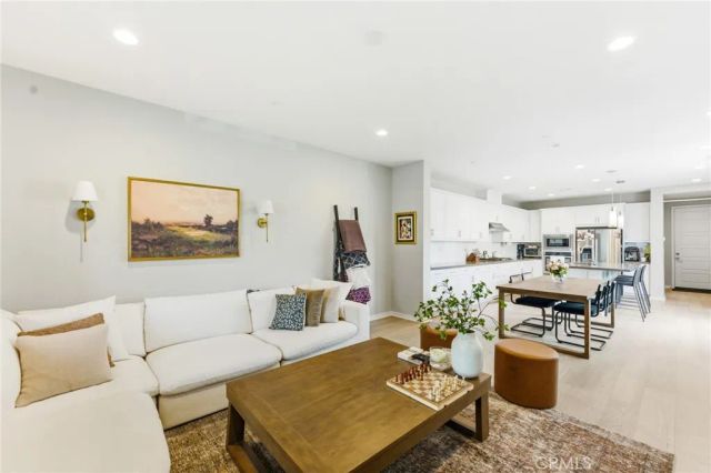 330 Magnet, Irvine, CA 92618