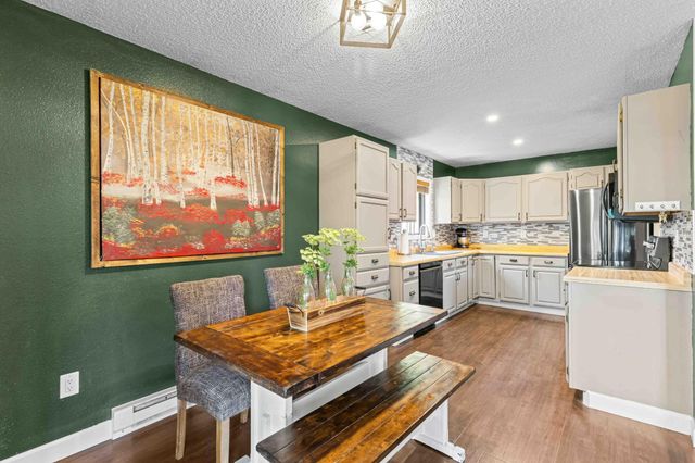 2954 Heatherwood Circle S, Moorhead, MN 56560