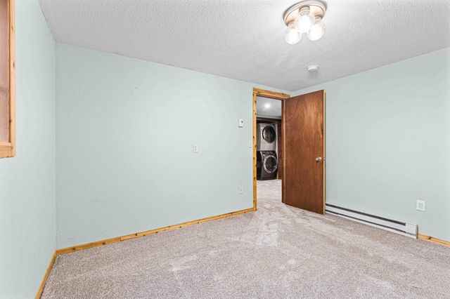 2954 Heatherwood Circle S, Moorhead, MN 56560