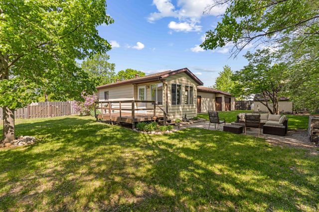 2954 Heatherwood Circle S, Moorhead, MN 56560