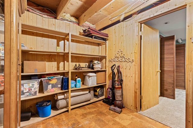 2954 Heatherwood Circle S, Moorhead, MN 56560