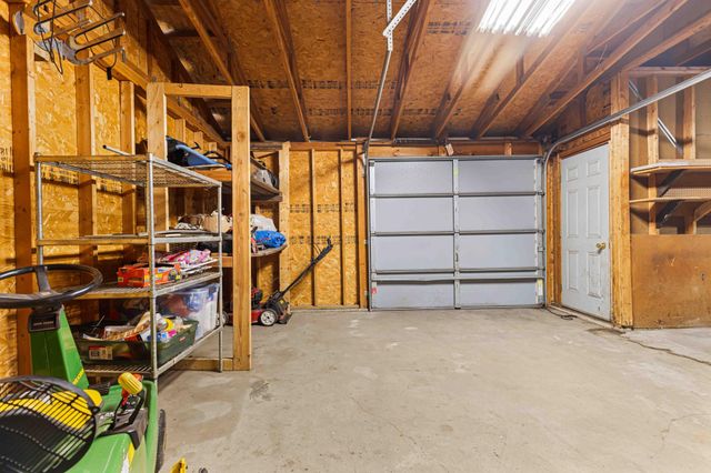 2954 Heatherwood Circle S, Moorhead, MN 56560