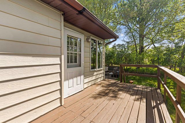 2954 Heatherwood Circle S, Moorhead, MN 56560