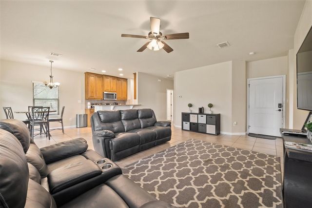17409 E Darleen DR, Leander, TX 78641