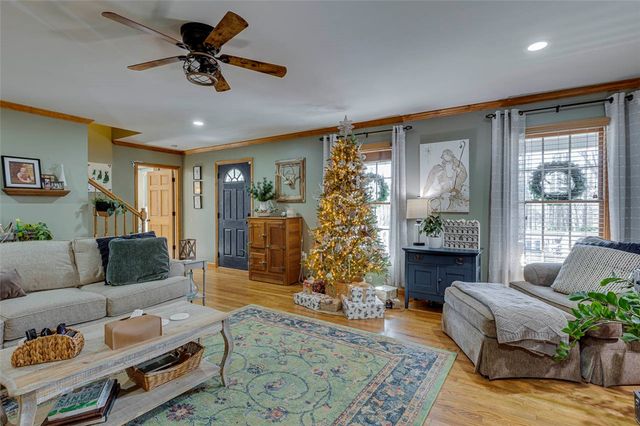 124 Hillside Circle, Easley, SC 29640