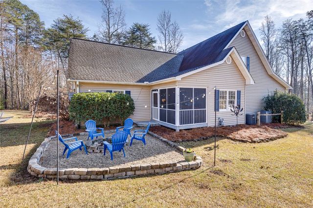 124 Hillside Circle, Easley, SC 29640