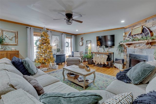 124 Hillside Circle, Easley, SC 29640