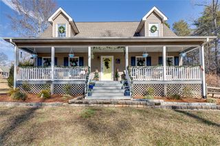 124 Hillside Circle, Easley, SC 29640