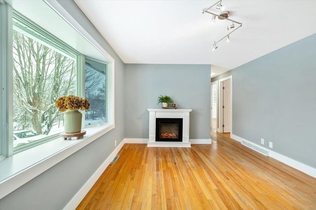 11 Sunny View Drive, Jericho, VT 05465