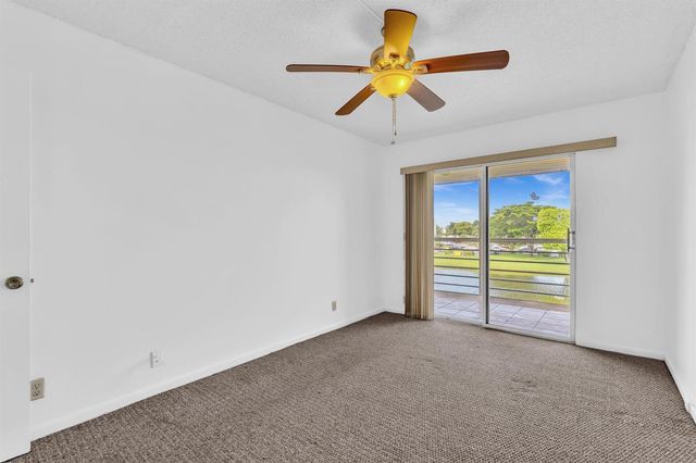 3076 Cornwall D, Boca Raton, FL 33434
