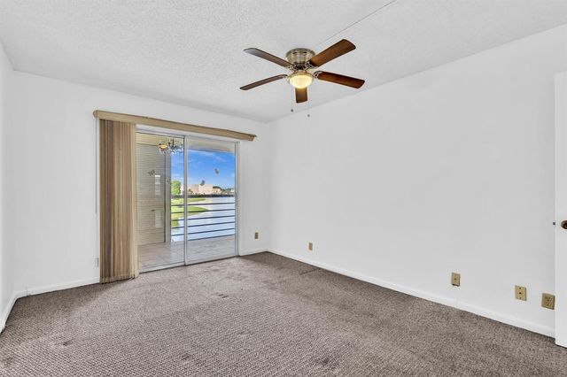 3076 Cornwall D, Boca Raton, FL 33434