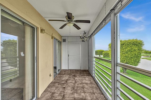 3076 Cornwall D, Boca Raton, FL 33434