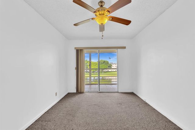 3076 Cornwall D, Boca Raton, FL 33434