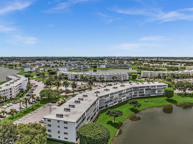 3076 Cornwall D, Boca Raton, FL 33434