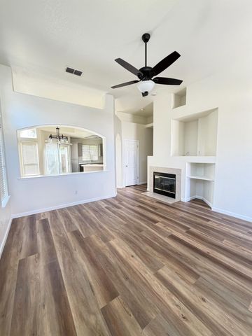 106 Gilded Rock Cir, Folsom, CA 95630