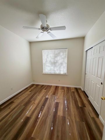 106 Gilded Rock Cir, Folsom, CA 95630