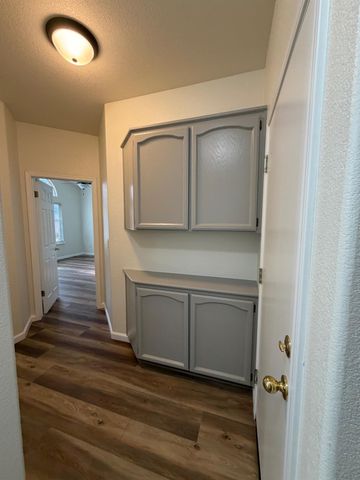 106 Gilded Rock Cir, Folsom, CA 95630