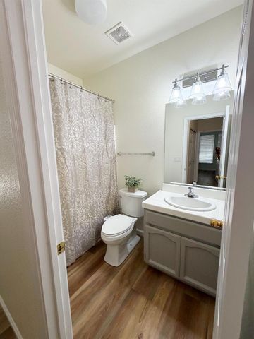 106 Gilded Rock Cir, Folsom, CA 95630