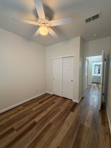 106 Gilded Rock Cir, Folsom, CA 95630