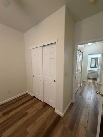 106 Gilded Rock Cir, Folsom, CA 95630