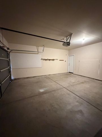 106 Gilded Rock Cir, Folsom, CA 95630