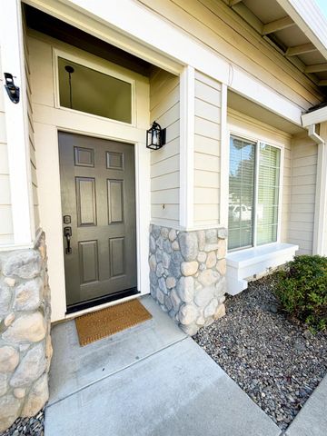 106 Gilded Rock Cir, Folsom, CA 95630