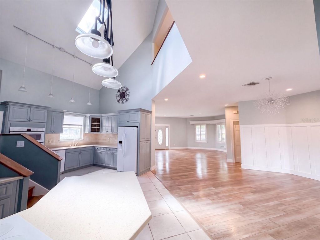 Image 16 of property listing at 4335 SE 8TH STREET, Ocala, FL 34471