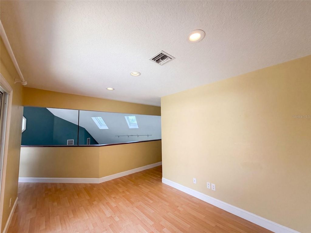 Image 21 of property listing at 4335 SE 8TH STREET, Ocala, FL 34471
