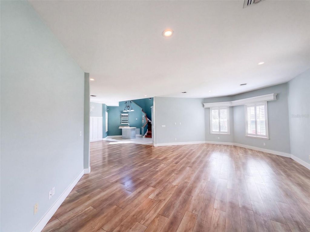 Image 6 of property listing at 4335 SE 8TH STREET, Ocala, FL 34471