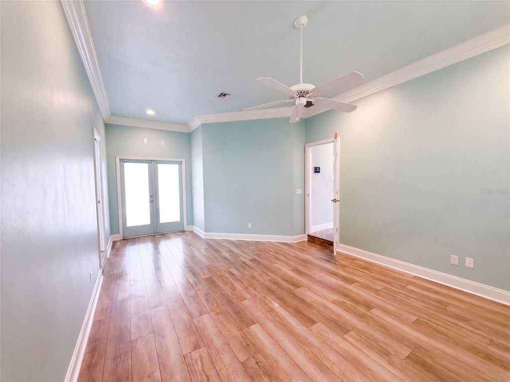 Image 9 of property listing at 4335 SE 8TH STREET, Ocala, FL 34471