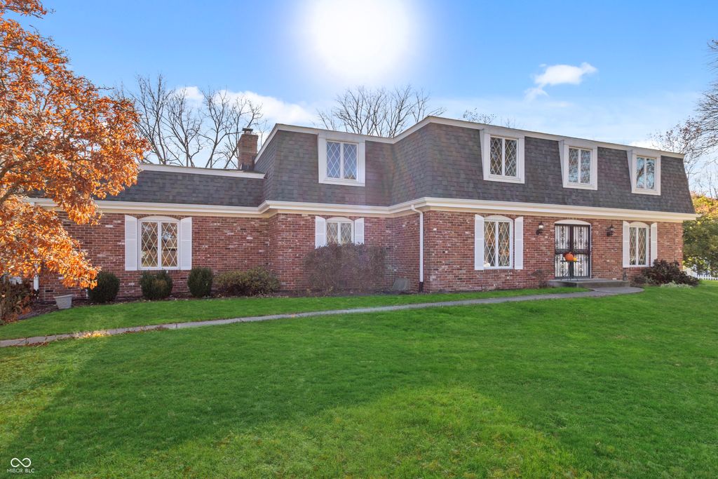 895 Briar Patch Lane, Greenwood, IN 46142