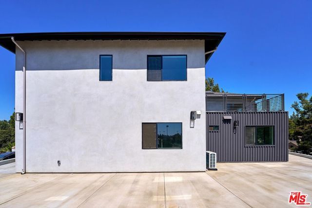 102 Marion Boulevard, Fullerton, CA 92835