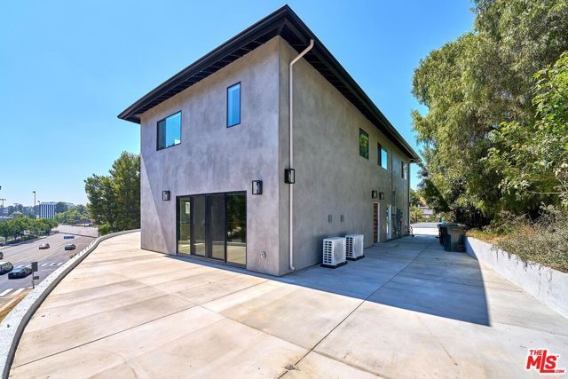 102 Marion Boulevard, Fullerton, CA 92835