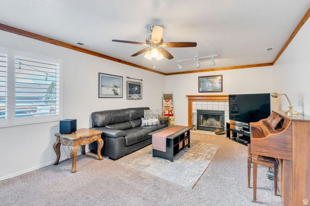 8752 S ALTA COVE DR, Sandy, UT 84093