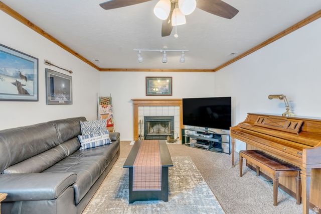 8752 S ALTA COVE DR, Sandy, UT 84093