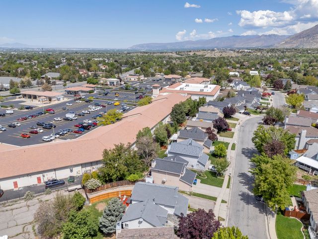 8752 S ALTA COVE DR, Sandy, UT 84093
