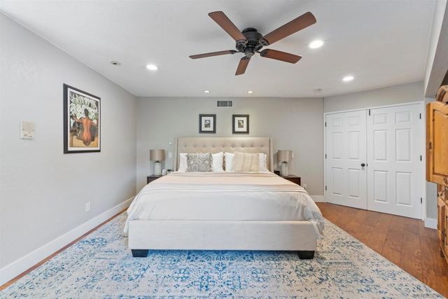 17924 Saint Andrews Dr, Poway, CA 92064