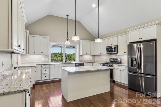 17 Hamilton Woods Lane, Etowah, NC 28729