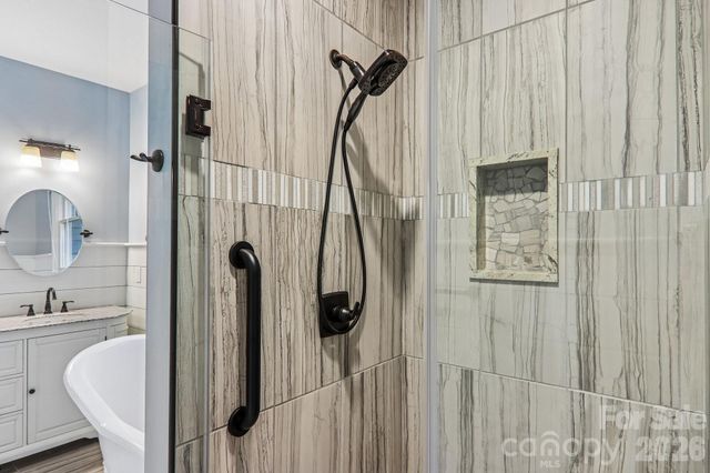 17 Hamilton Woods Lane, Etowah, NC 28729