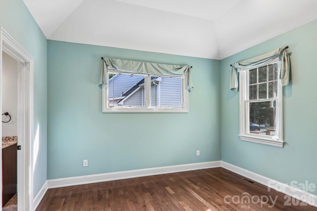 17 Hamilton Woods Lane, Etowah, NC 28729