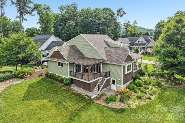 17 Hamilton Woods Lane, Etowah, NC 28729