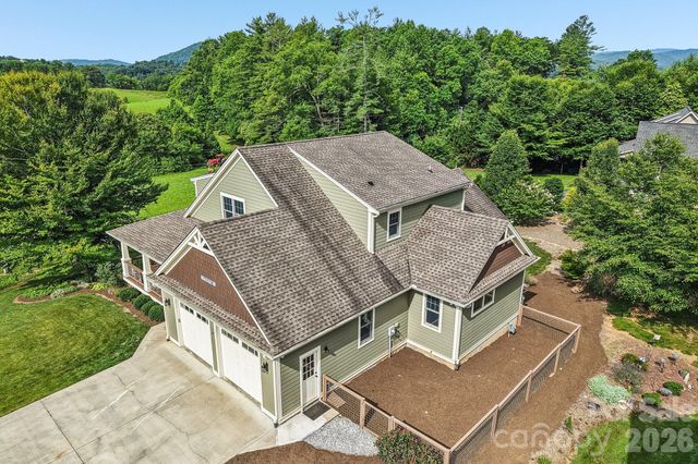 17 Hamilton Woods Lane, Etowah, NC 28729