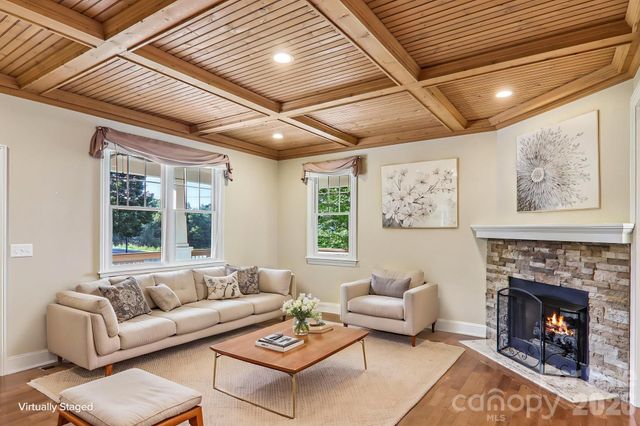 17 Hamilton Woods Lane, Etowah, NC 28729