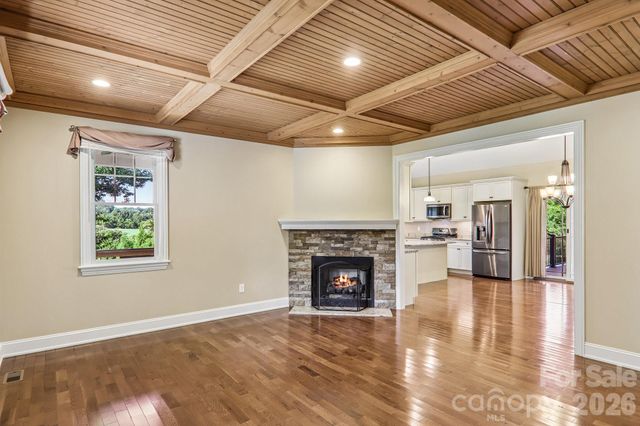 17 Hamilton Woods Lane, Etowah, NC 28729