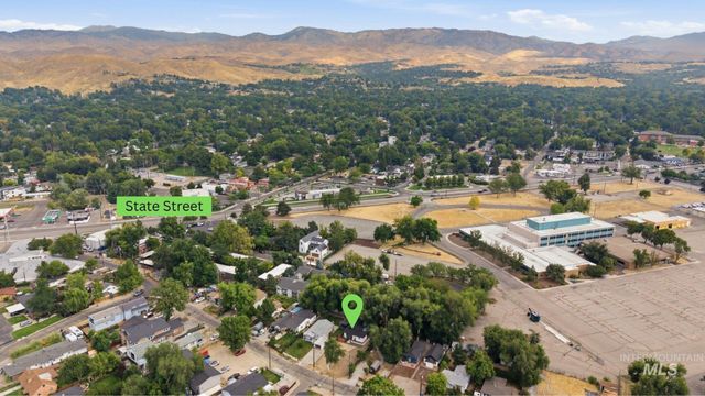 980 N Clithero Dr, Boise, ID 83703