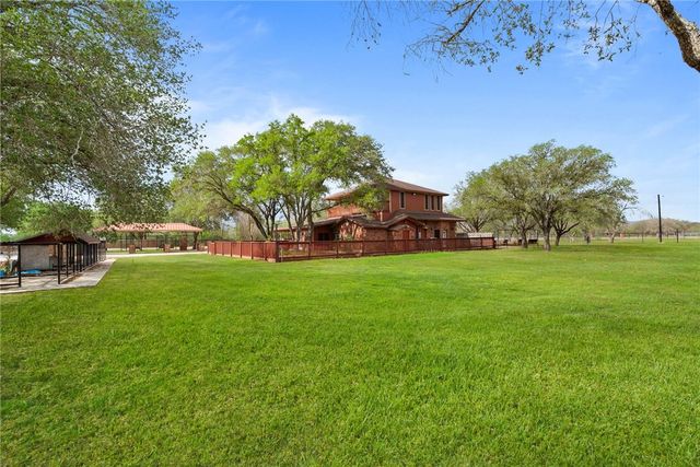 230 CR 3071, Orange Grove, TX 78372
