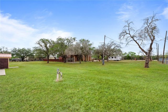 230 CR 3071, Orange Grove, TX 78372