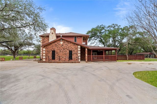 230 CR 3071, Orange Grove, TX 78372